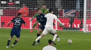 1736699701653059741.gif 7m比分足球即时比分-马圭尔:裁判判罚点球后,我才想起这场比赛没有VAR