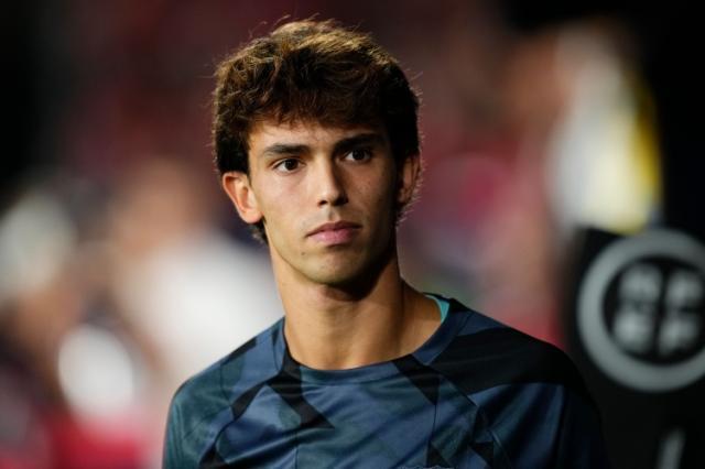 7m体育-【早报】你留下！曼联官宣腾哈赫续约至2026年！