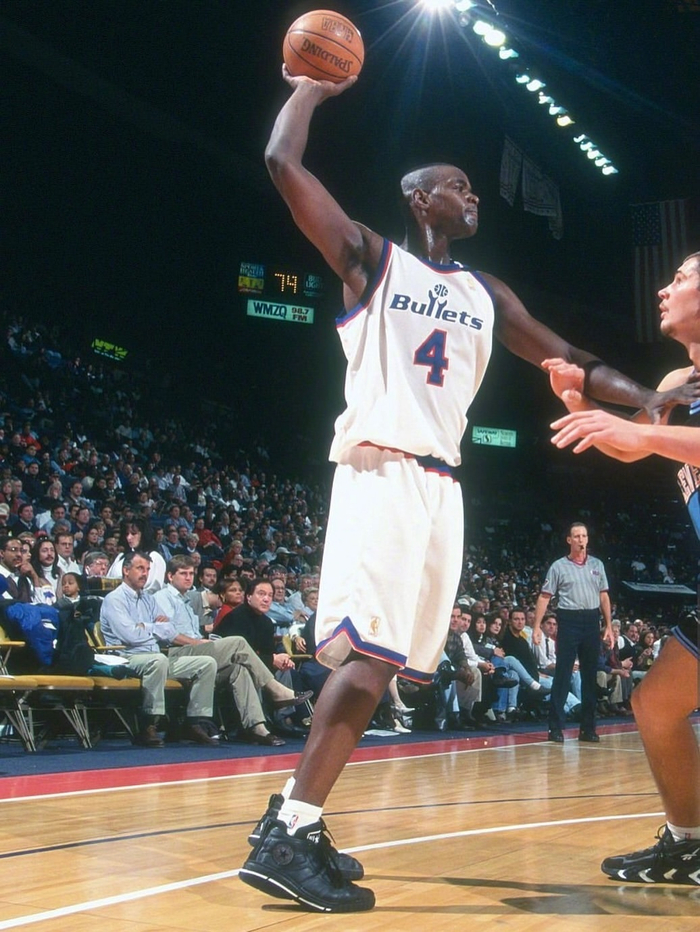 7m体育官网-每日老鞋致青春，25年前穿Converse球员回顾|匡威(Converse)_新浪体育_新浪新闻