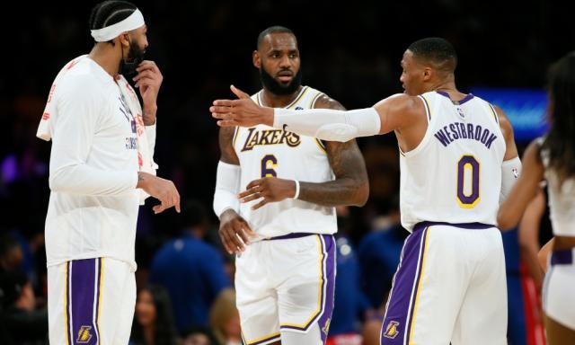 1639149325092037851.jpg 7m体育-输灰熊韦少再度拉垮,为什么湖人一定不能放弃他?