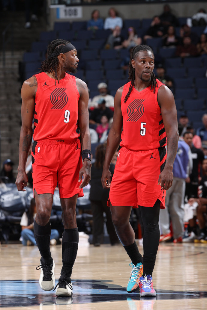 7m体育-开拓者三杀灰熊!霍勒迪35分5板11助,格兰特30分9板,罗威20+11|三分球|罗伯特·威廉姆斯三世|罗伯特-威廉姆斯|波特兰开拓者队|孟菲斯灰熊_新浪新闻