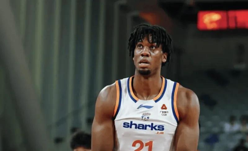 7m体育-上海110-80战胜福建 球员评价:弗格满分,洛夫顿良好,10人及格