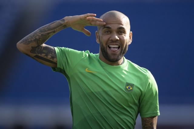 1628086861007084485.jpg 7m体育官网-巴西国奥进决赛最大功臣桑托斯?不!是38岁“二爷”!