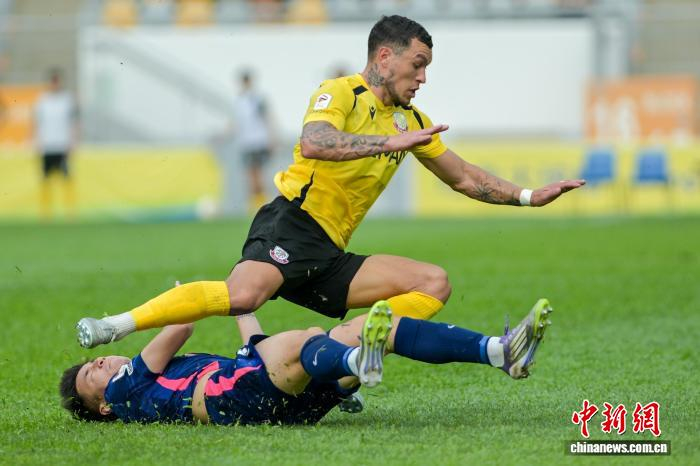 理文队夺得中国香港足球总会联赛杯冠军|杰志|陈永诺|杰志队|中新网|艾华顿_新浪体育_新浪新闻