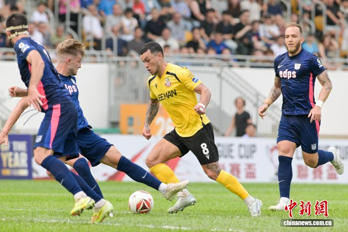 理文队夺得中国香港足球总会联赛杯冠军|杰志|陈永诺|杰志队|中新网|艾华顿_新浪体育_新浪新闻