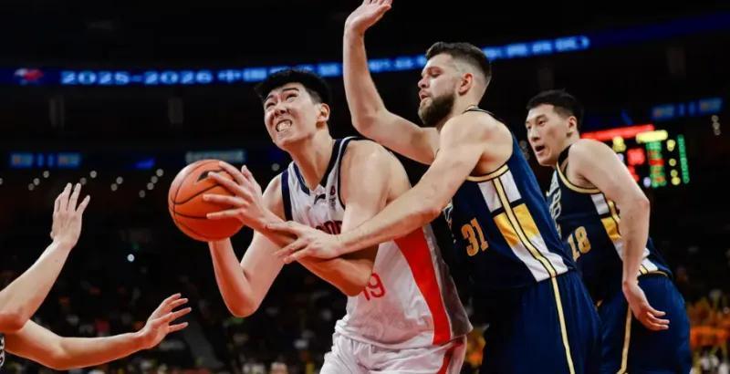 7m体育官网-徐昕收到NBA试训+夏联邀请，同时官宣入国家队短训营，如何决策？